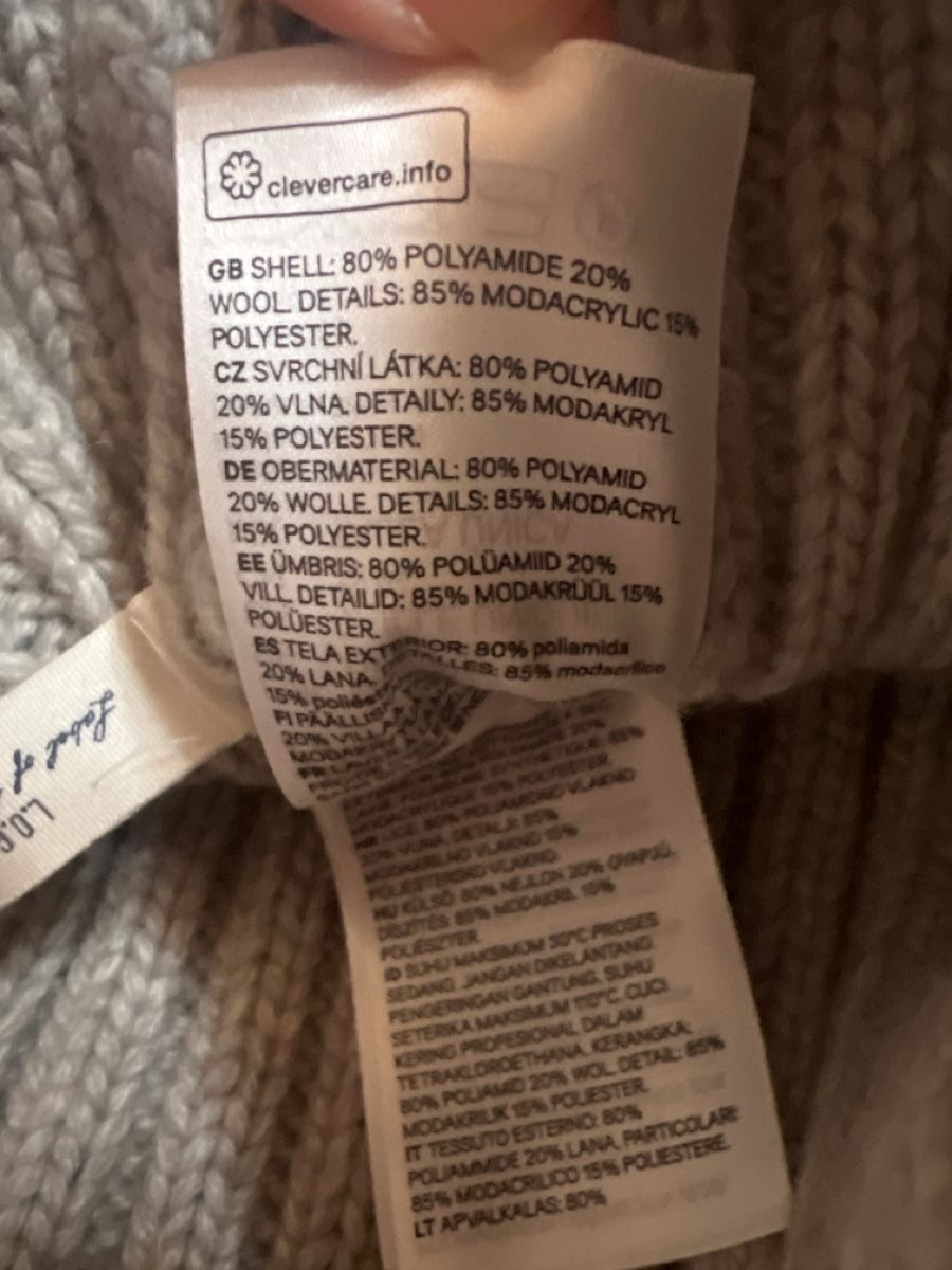 H&M Hüte, Mützen & Caps: H&M Bommelmütze grau – Gebraucht aus Oberengstringen von pri_c8jk 4