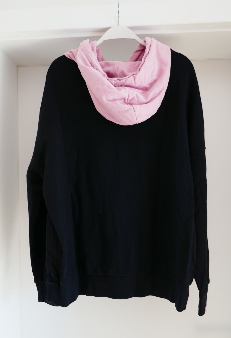Maglioni & Felpe: Kapuzenpullover, Pullover Baumwolle, ca. Gr. M/L – Usato da Port venduto da uzuku 1