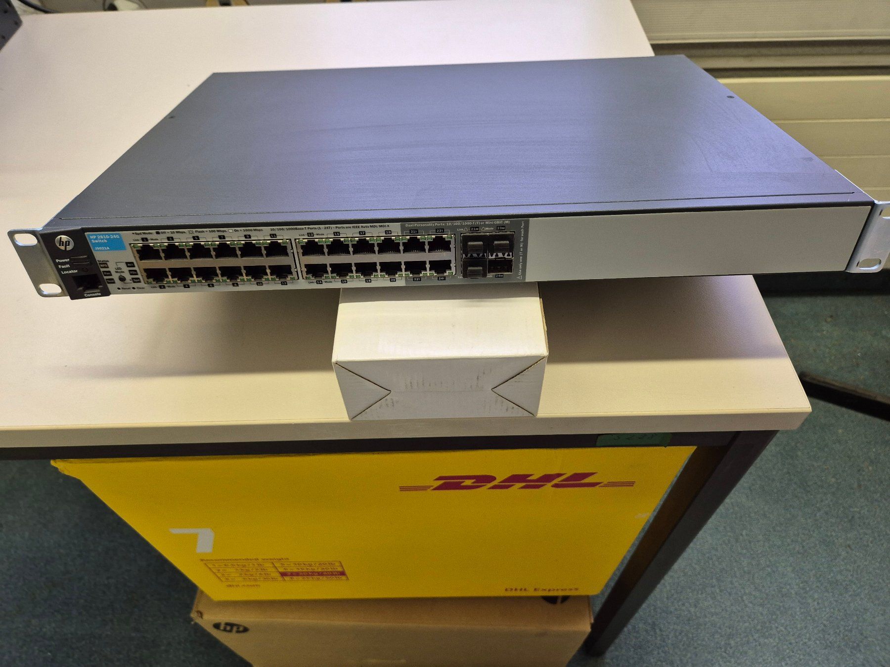 Hewlett Packard Hub & Switch: HP2810-24G Switch (J9021A) – Usato da Eichberg venduto da Odines 1