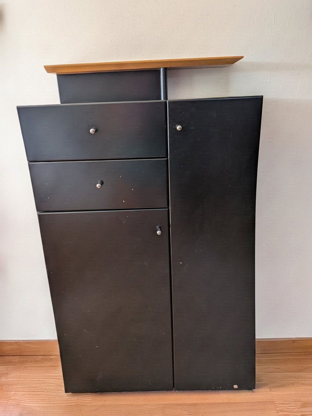 Credenze: 3 - teiliges Seidboard – Usato da Edlibach venduto da ani_58lj 1