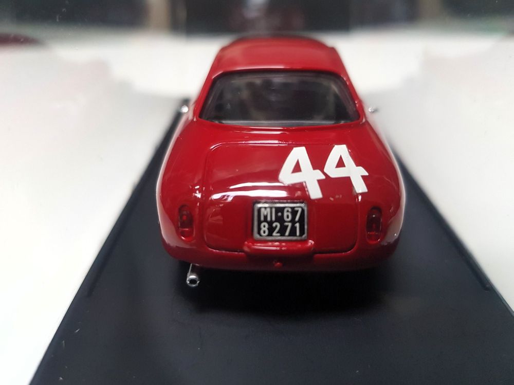 Modellauto Alfa Romeo Giulietta SZ 1:43 - für Sammler (Neu
