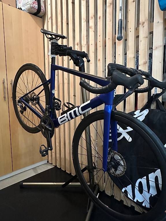 Velos: BMC Teammaschine SLR01 FOUR – Gebraucht aus Zernez von Arbok