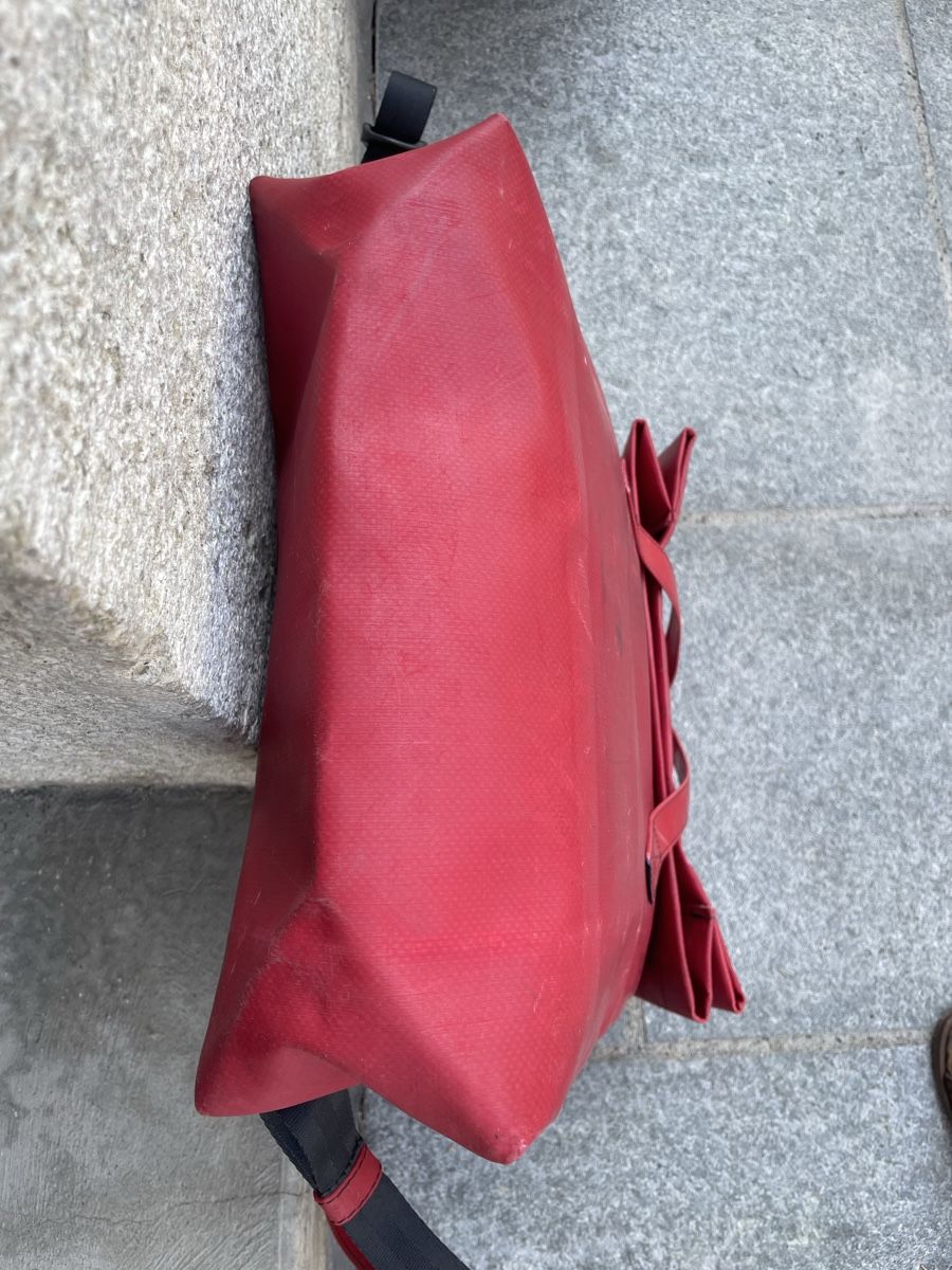 Freitag Sacs à dos: Freitag Kowalski F253 Rucksack rot – D'occasion à Windisch par rascale 2