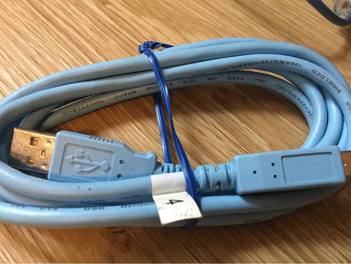 Kabel: Diverse Computer Kabel – Gebraucht aus Schlieren von Jeajet 9