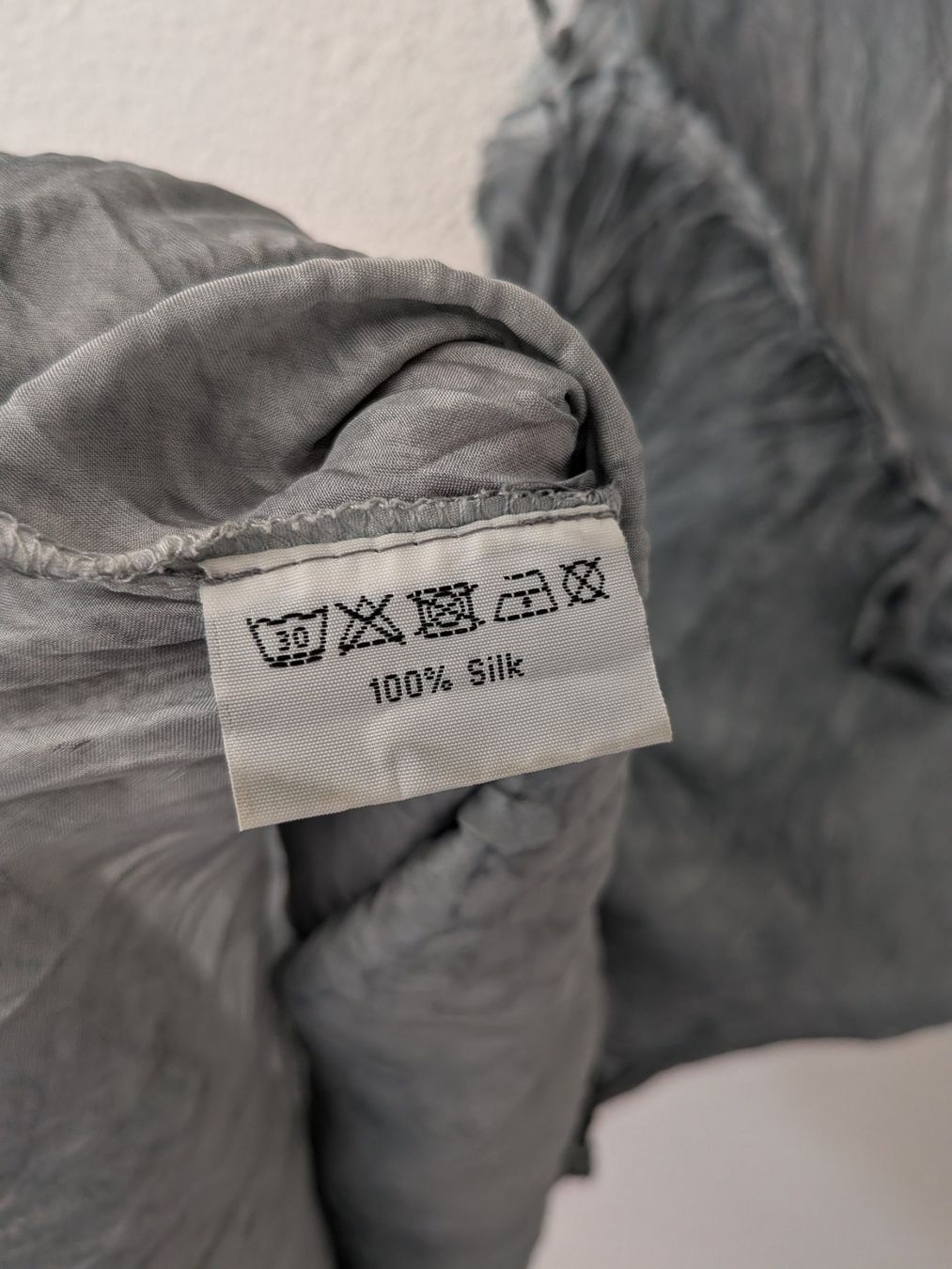 Nile Vestiti: Nile Seidenkleid Gr S – Usato da Seewen SZ venduto da JaaX 2