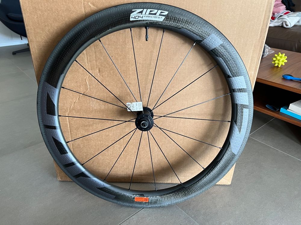 Zipp 404 firecrest front shop wheel