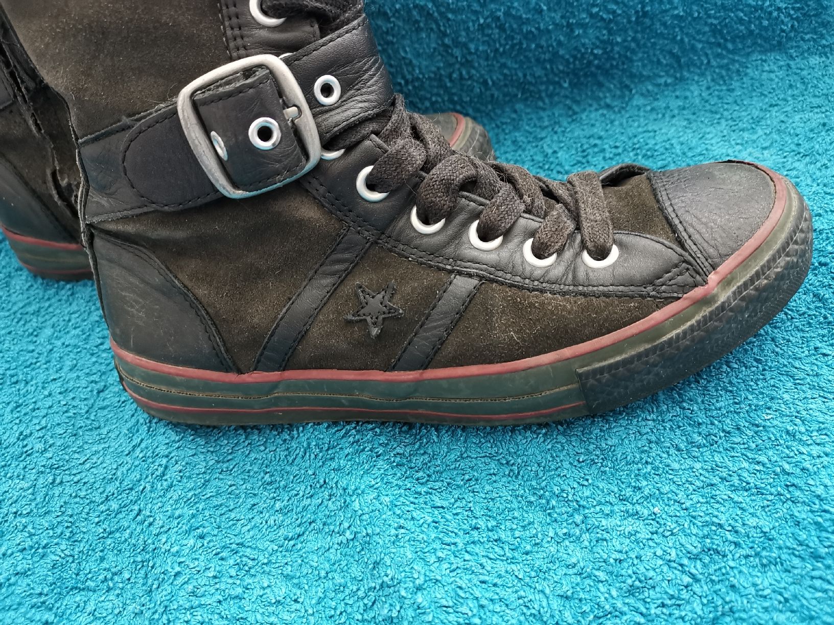 Scarpe da donna: Converse Stiefel Grösse 38.5 – Usato da Stäfa venduto da Pinky777 7