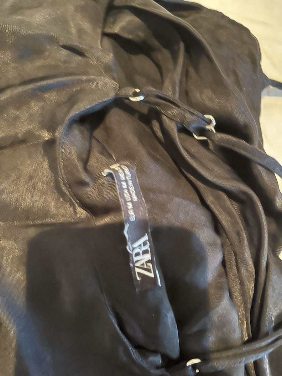 Zara Top: Zara Top Black Size M used condition – Nuovo (secondo la descrizione) da Küsnacht ZH venduto da ya___ra 2