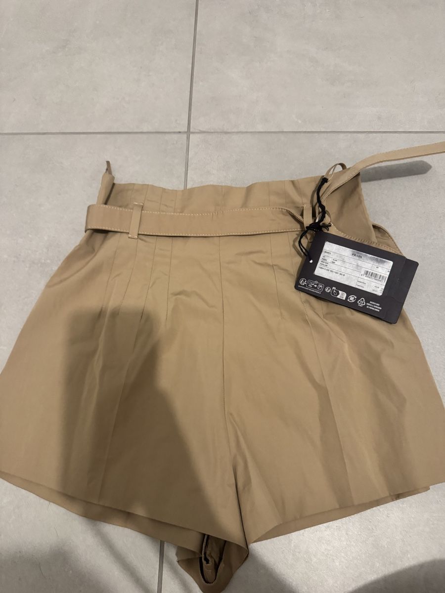 Pantalons: Prada – Neuf avec emballage d'origine à cadempino par fio_cbt9