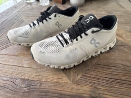 ON Cloud Laufschuhe Herren weiss Grösse 43 - Auktion ab 1.-
