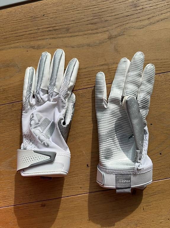 Guanti & manicotti: Football-Handschuhe – Nuovo e nell'imballaggio originale da Zürich venduto da nic_c8k6 1