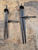 Zwei Antike Messzirkel aus Metall gebraucht guter Zustand