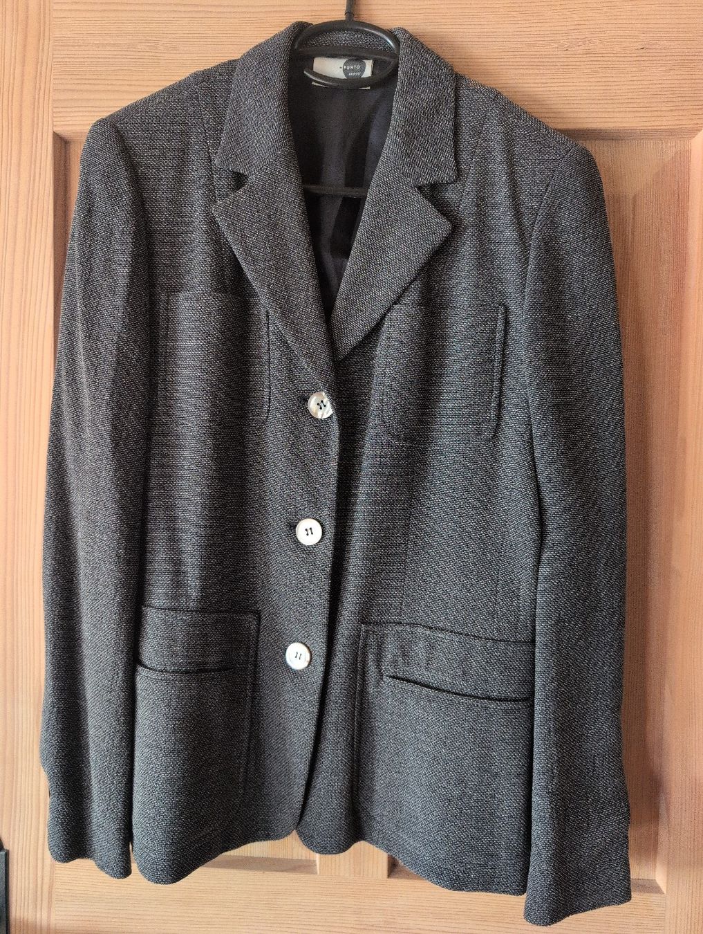 Completi & Tailleur: Zweiteiler von Akris Punto – Usato da Bernhardzell venduto da car_p8g9