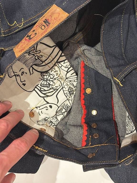Jeans: EVISU Daicock Jeans / GR 32 x 34 – Usato da Wädenswil venduto da user00643436 4