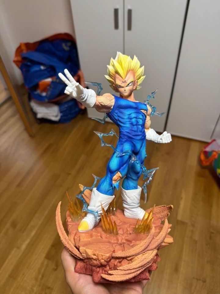 Figuren: Dragon Ball Z Figur Vegeta 31,5cm – Neu (gemäss Beschreibung) aus Ermenswil von Jadejupiter
