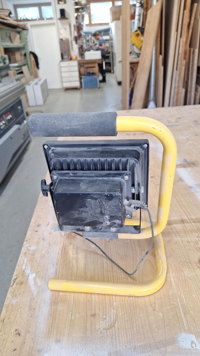 Fari: Scheinwerfer LED – Usato da Schaffhausen venduto da Linus.okle 2