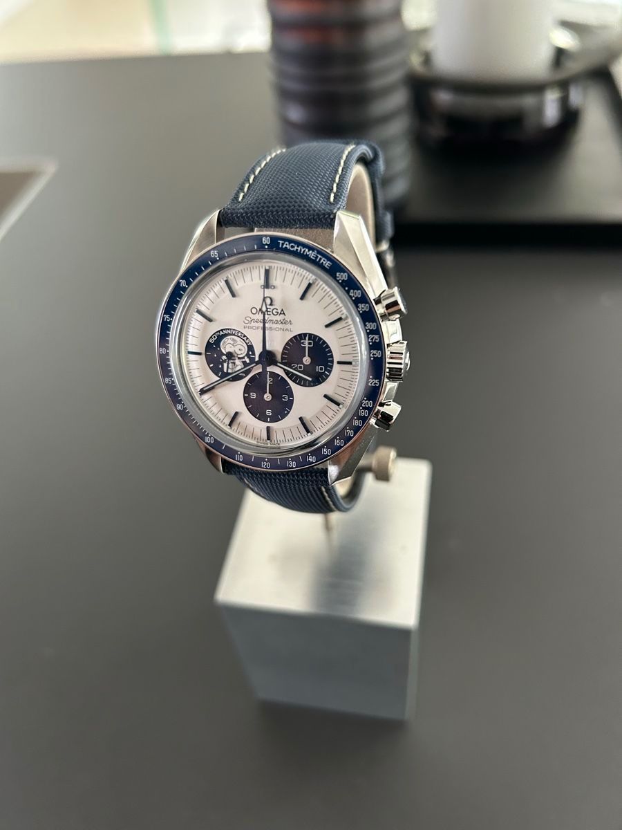Omega Montres: Omega Speedmaster Silver Snoopy Award – Neuf avec emballage d'origine à Glattbrugg par aquanautilus 3