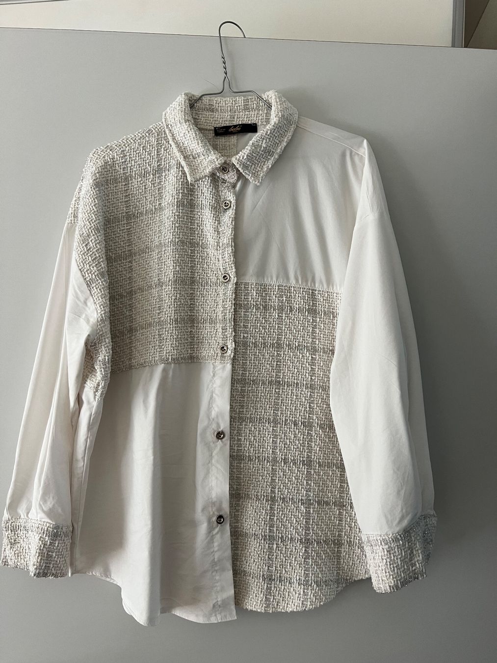 Camicette: Bluse mit Mustermix Applikationen, Grösse L – Usato da Wettingen venduto da Bojanic8
