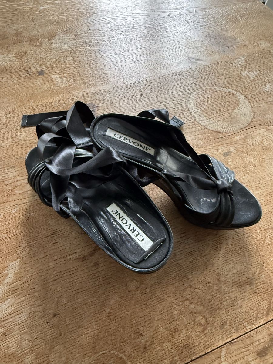 Scarpe da donna: Damen-Sandaletten – Usato da Tamins venduto da ajb_sy98