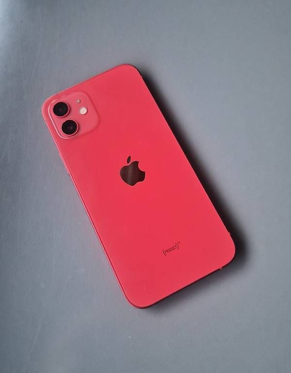 Telefoni cellulari / Smartphones: iPhone 12 Rot  Top Zustand – Usato da Wattwil venduto da mf_266 1