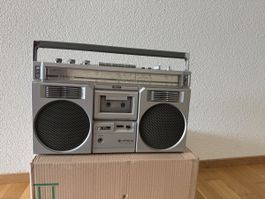 Hitachi TRK-7800E Vintage Kassettenrecorder Radio 1980s