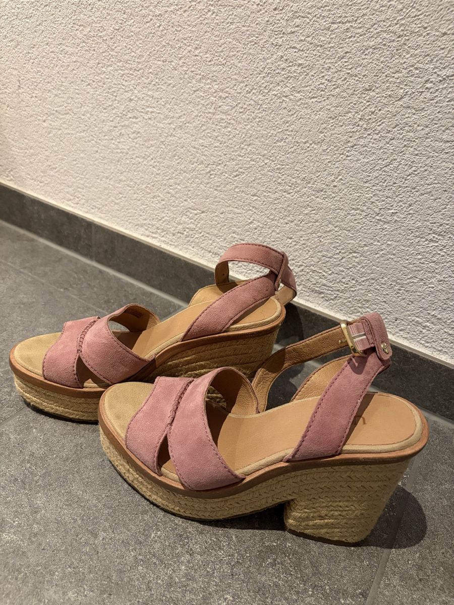 Ugg Damenschuhe: UGG Sandalen mit Absatz – Neu (gemäss Beschreibung) aus Staufen von SilveRain 2