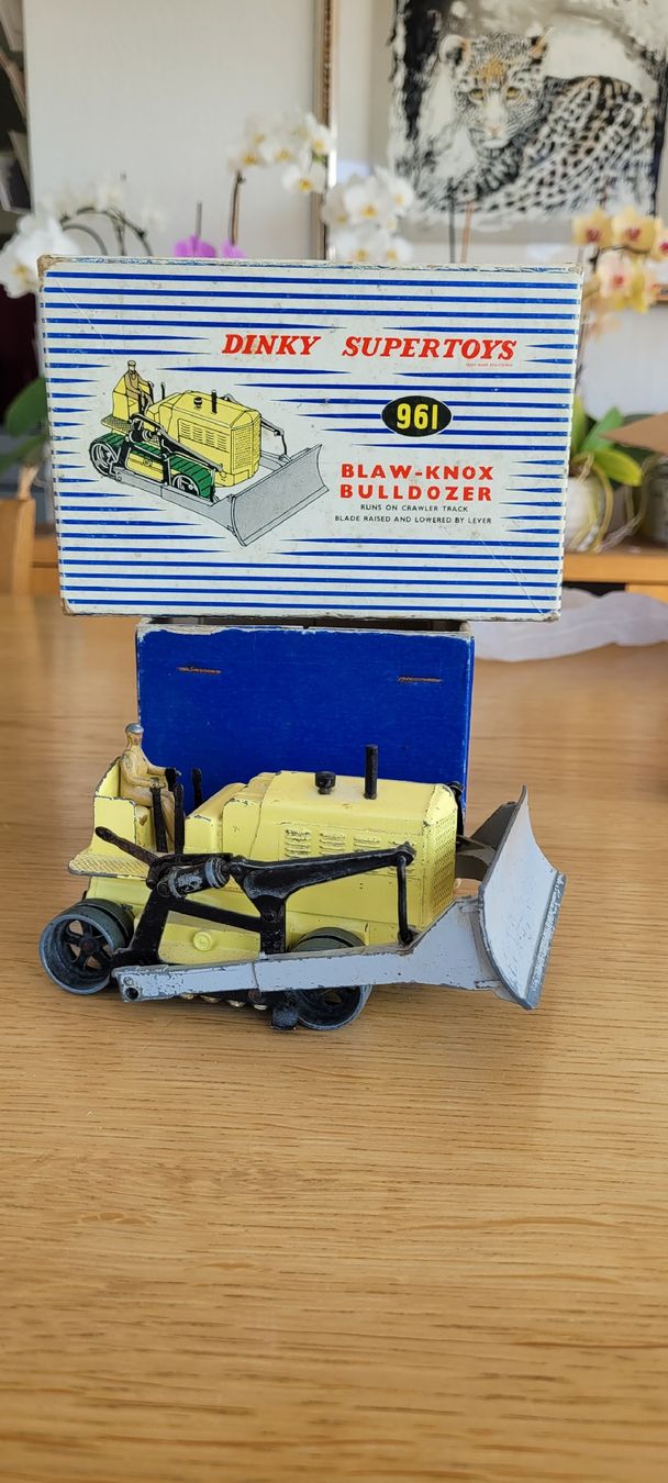 Dinky Toys Giocattoli: Dinky Toy Bulldozer 961 – Usato da Seewil venduto da Seller512 2