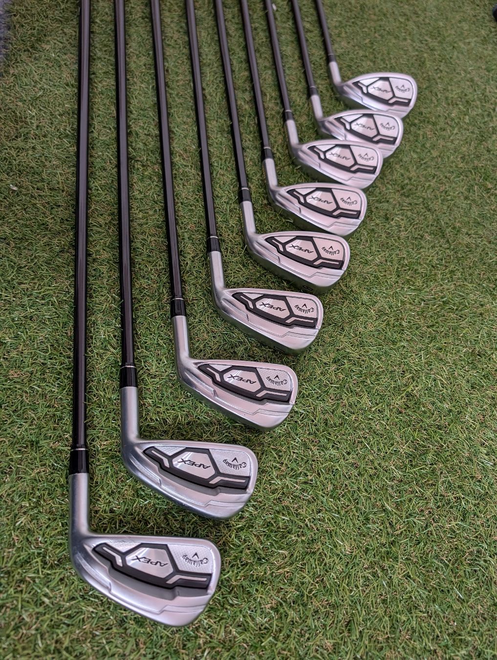 Callaway Mazze & Set: Callaway Apex Eisen 4-SW+AW Graphit Regular, top – Usato da Uerikon venduto da Chreggus_Golfshop 1