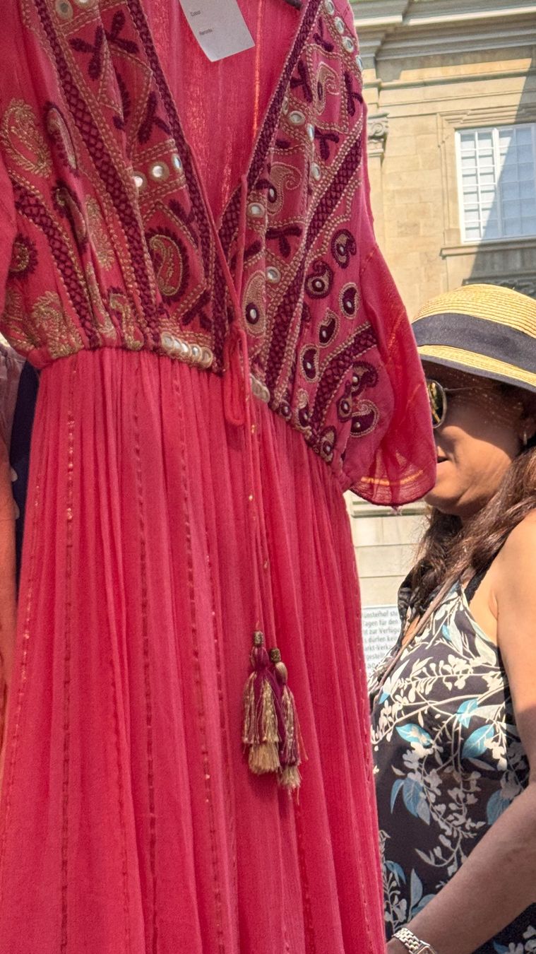 Robes: Kleid – Neuf avec emballage d'origine à Olten par Saayis 3