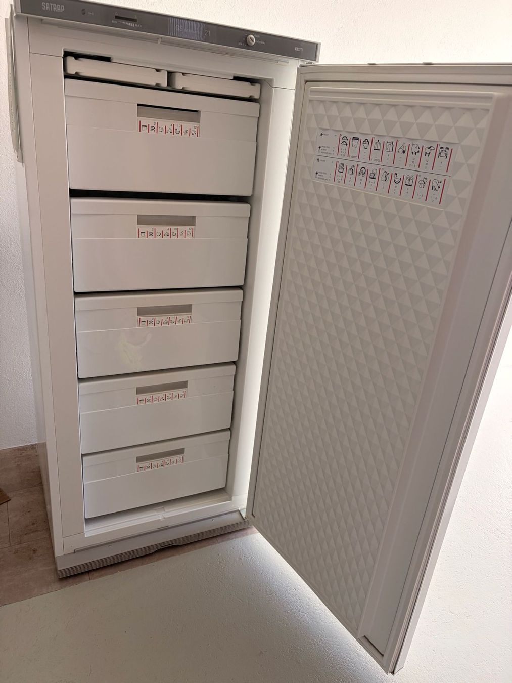 Congelatori: Tiefkühlschrank – Usato da Löhningen venduto da Racer78 1