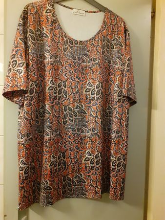 Damen T-Shirt mit Muster bunt Rundhalsausschnitt kurzarm XL