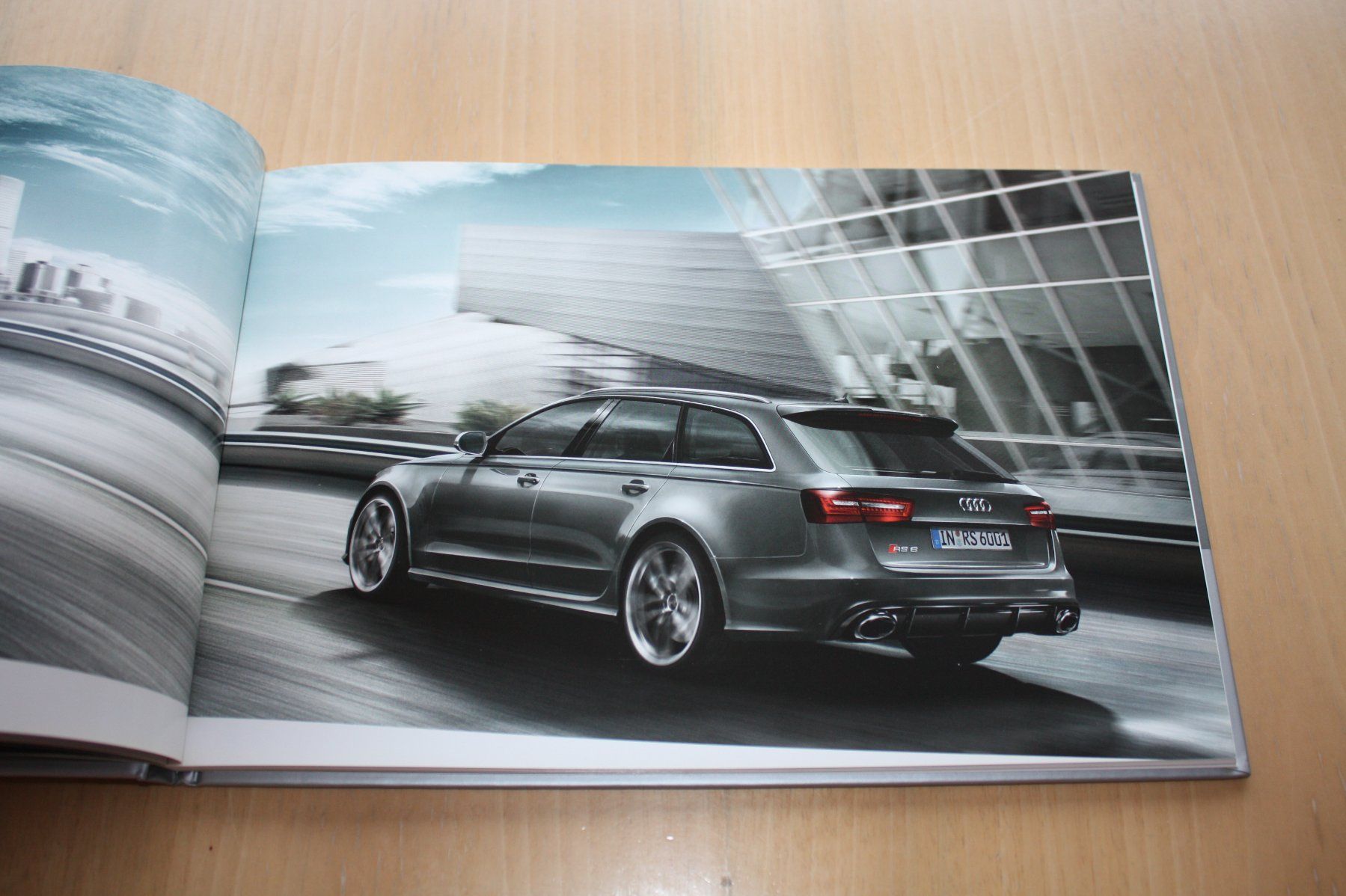 Audi Documenti: Audi RS6 Avant Hardcover Prospekt 3/2013 – Usato da Wikon venduto da erwin400 5