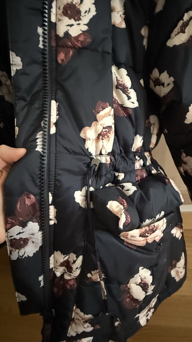 Levi's Jacken: Levi's Winter Jacke mit Blumenmuster – Gebraucht aus Sevelen von ann_f687 2