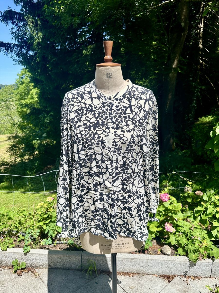 Ensoie Camicette: EnSoie Floris Seidenbluse Gr. 2 Handmade 100% Seide – Nuovo (secondo la descrizione) da Aeugstertal venduto da AppleMirabelle
