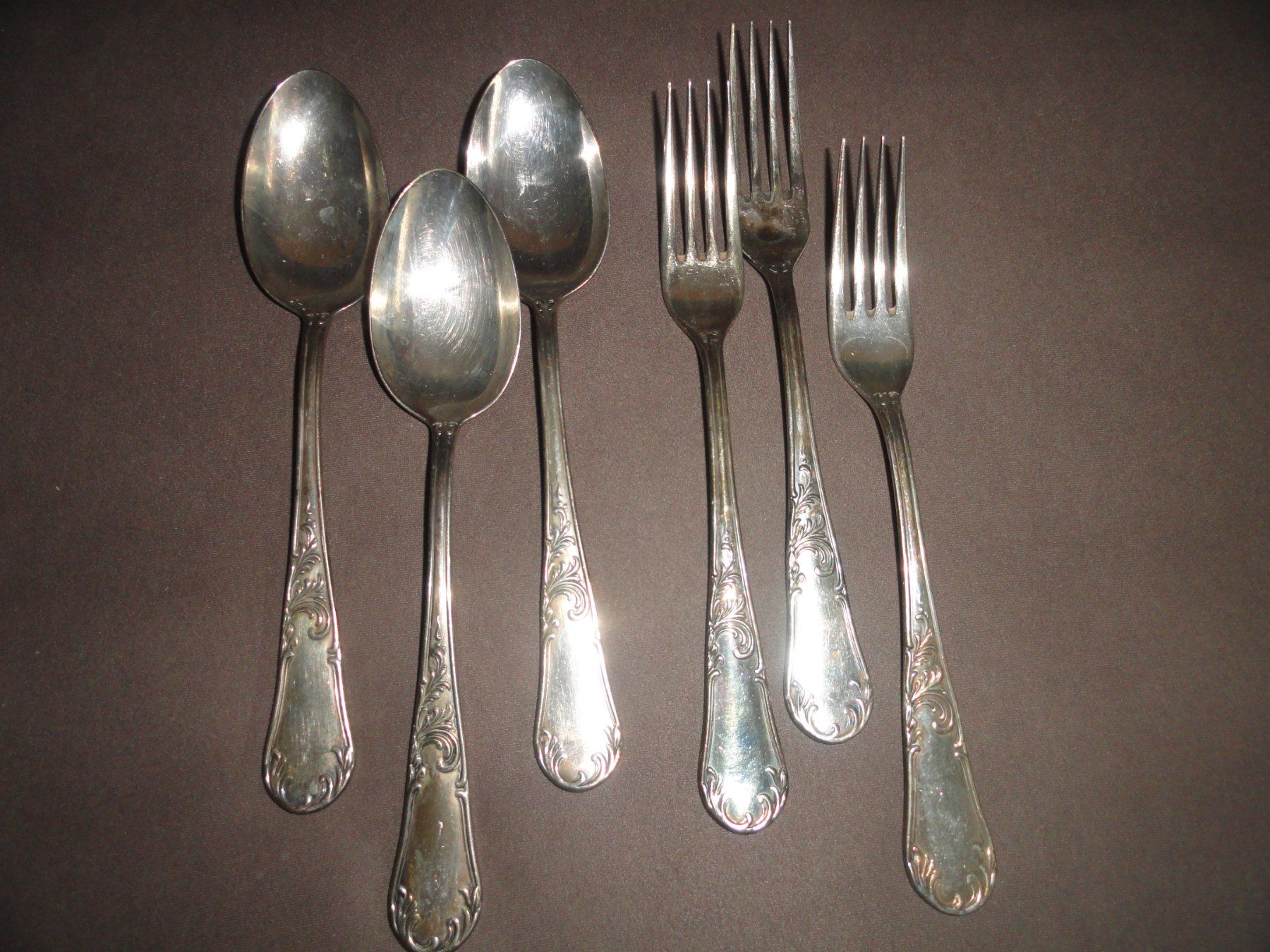 Set di posate: VERSAILES BESTECK VERSILBERT 100-50 *** – Usato da Uetendorf venduto da bibibop