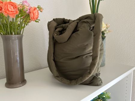 Puffer-Tasche olive von Mango (MNG)