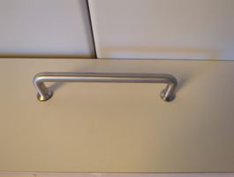 Schrankgriff Edelstahl 128mm Befestigungsabstand, 17 Stück