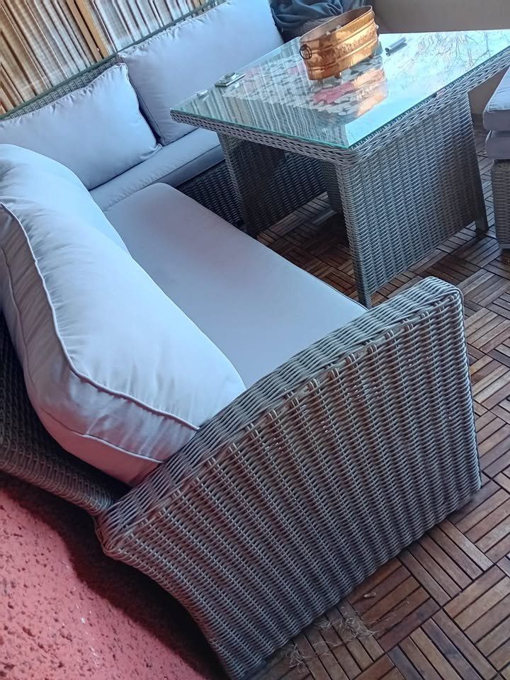 Tischset: Garten Balkon Möbel BOBO lounge Rattan Set – Gebraucht aus St.Gallen von Viki3 1