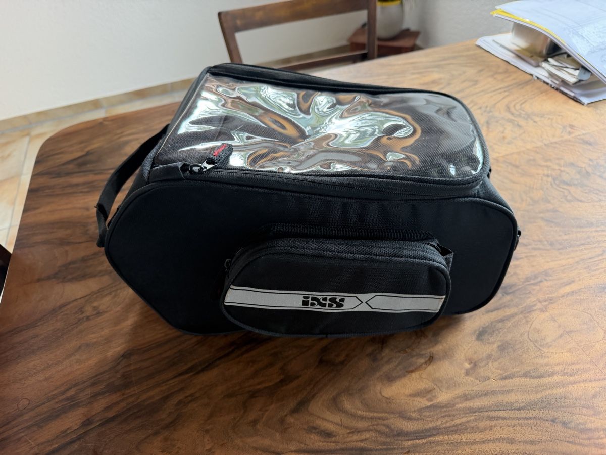 IXS Taschen: iXS Tankrucksack – Neu (gemäss Beschreibung) aus Buch am Irchel von Lyah