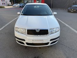 Skoda Fabia weiss 5-tuerig guter Zustand