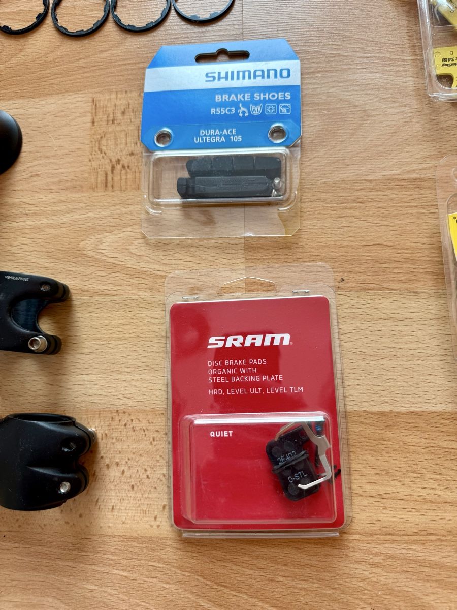 Shimano Pezzi di ricambio: Gebrauchtes Veloteile-Paket – Usato da Illnau venduto da Mgery 4