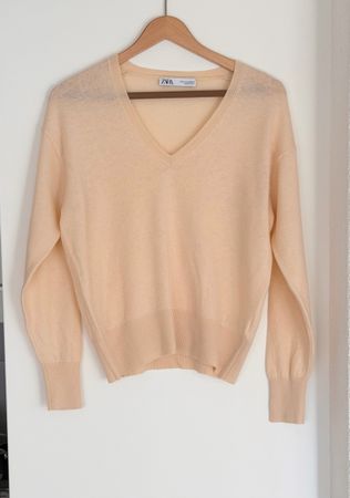 Zara Pullover V-Ausschnitt 100% Wolle Grösse M 