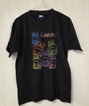 T-shirt noir  S  Labubu  coton NEUF