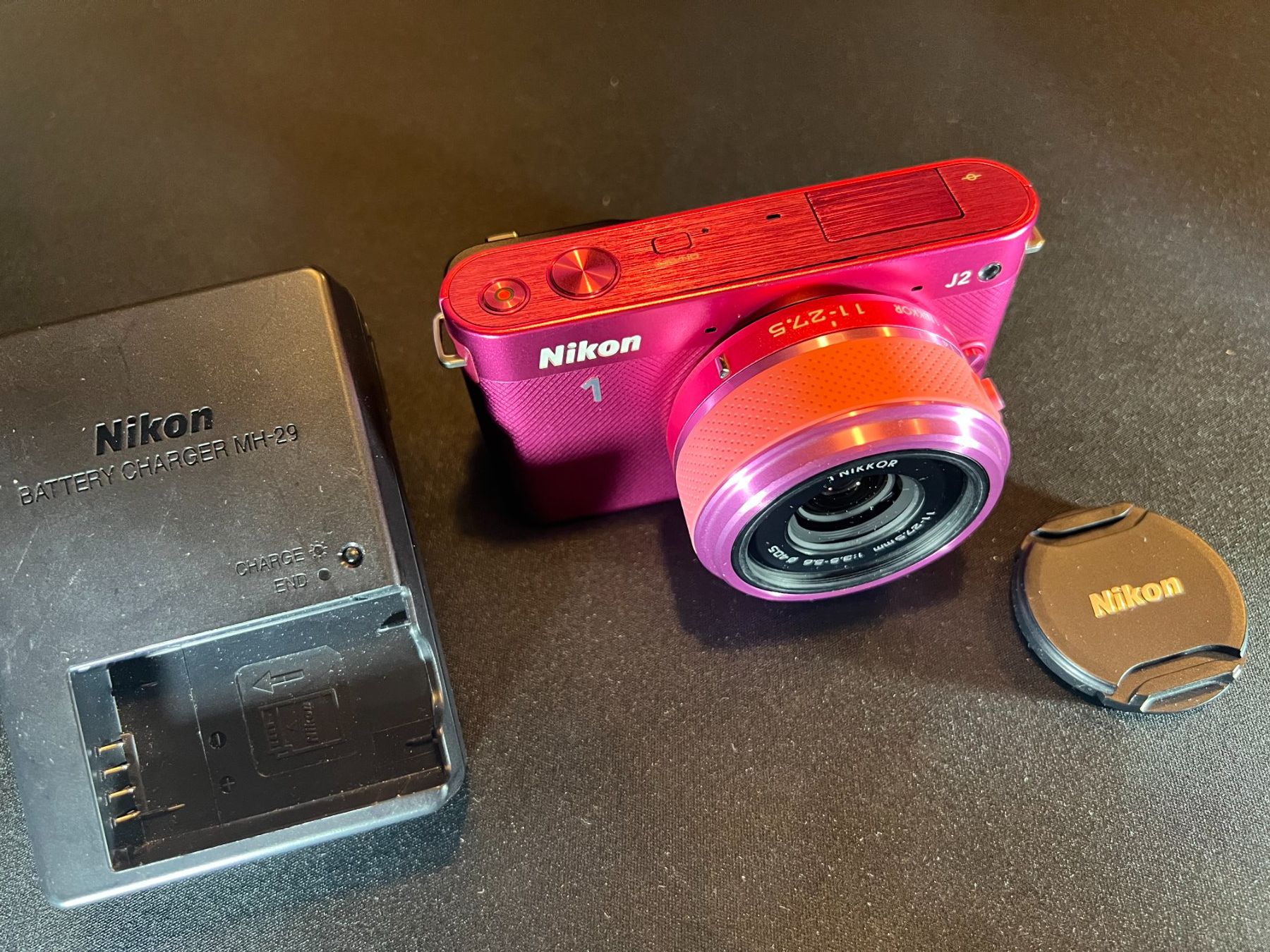 Nikon Fotocamera: Nikon 1 J2 mit Zoom Objektiv – Usato da Uster venduto da Stoessda 2