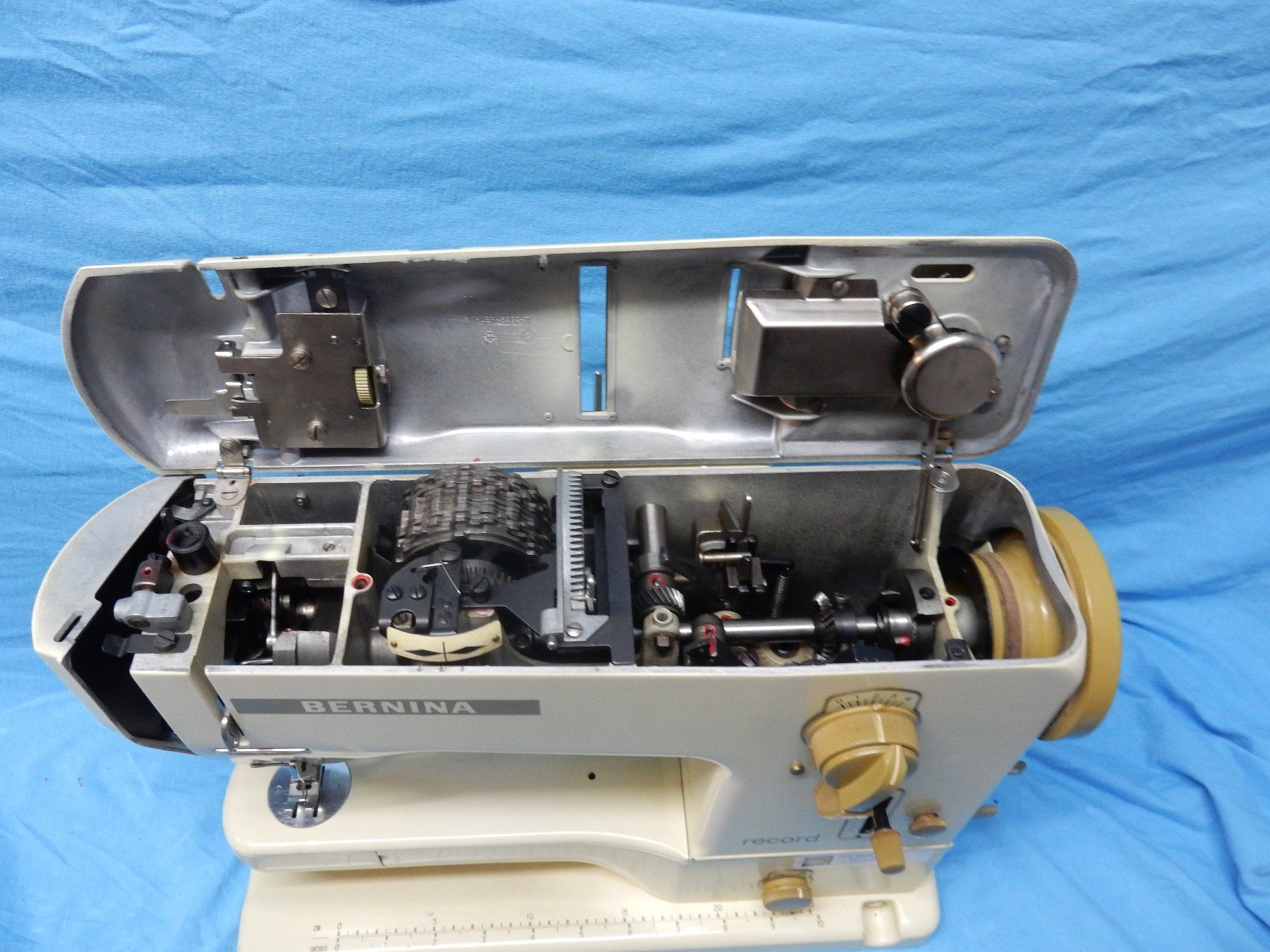 Bernina Nähmaschinen: Bernina 730        26008 – Gebraucht aus Watt von Mariposa49 5