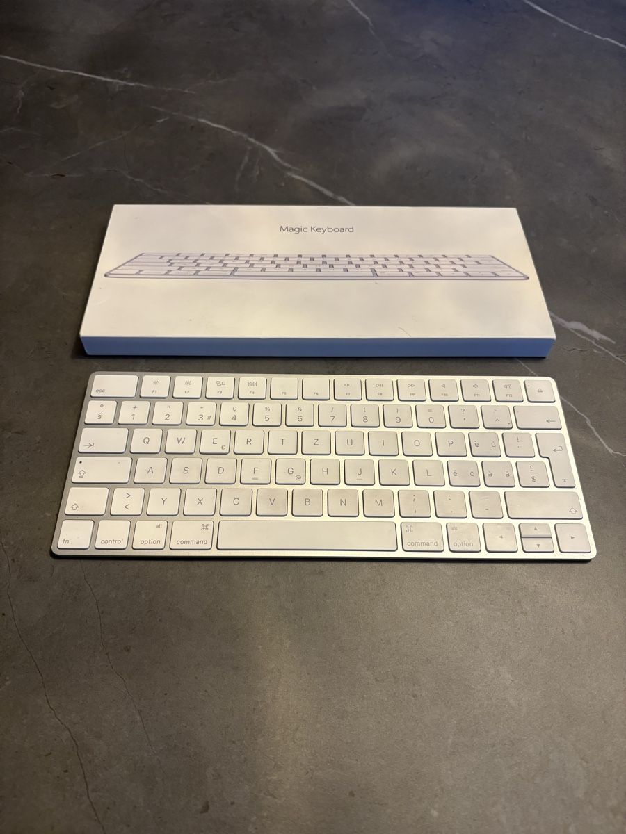 Apple Magic Keyboard - Top Zustand - Sofort verfügbar! (Gebraucht) in ...