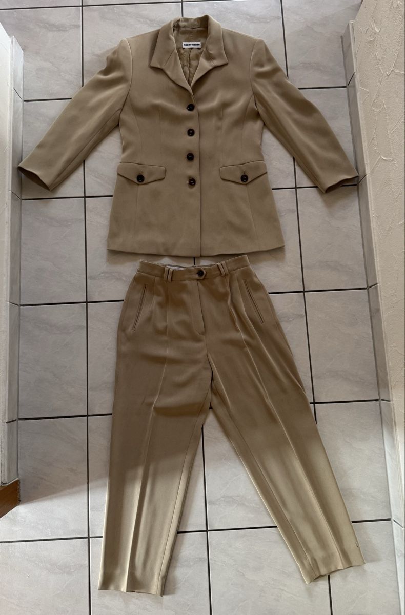 Gerry Weber Completi & Tailleur: Hosenanzug Gerry Weber, Gr. 38, Beige – Usato da Hergiswil NW venduto da kaufe_bei_kaufmann