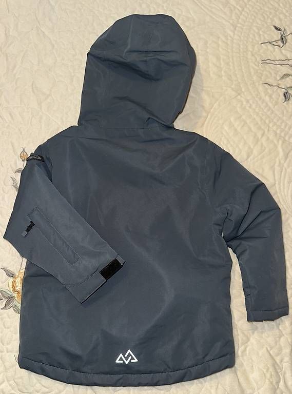 Giacche & Cappotti: Winterjacke  Neue Grösse 110  – Usato da St. Gallen venduto da EllyM. 3