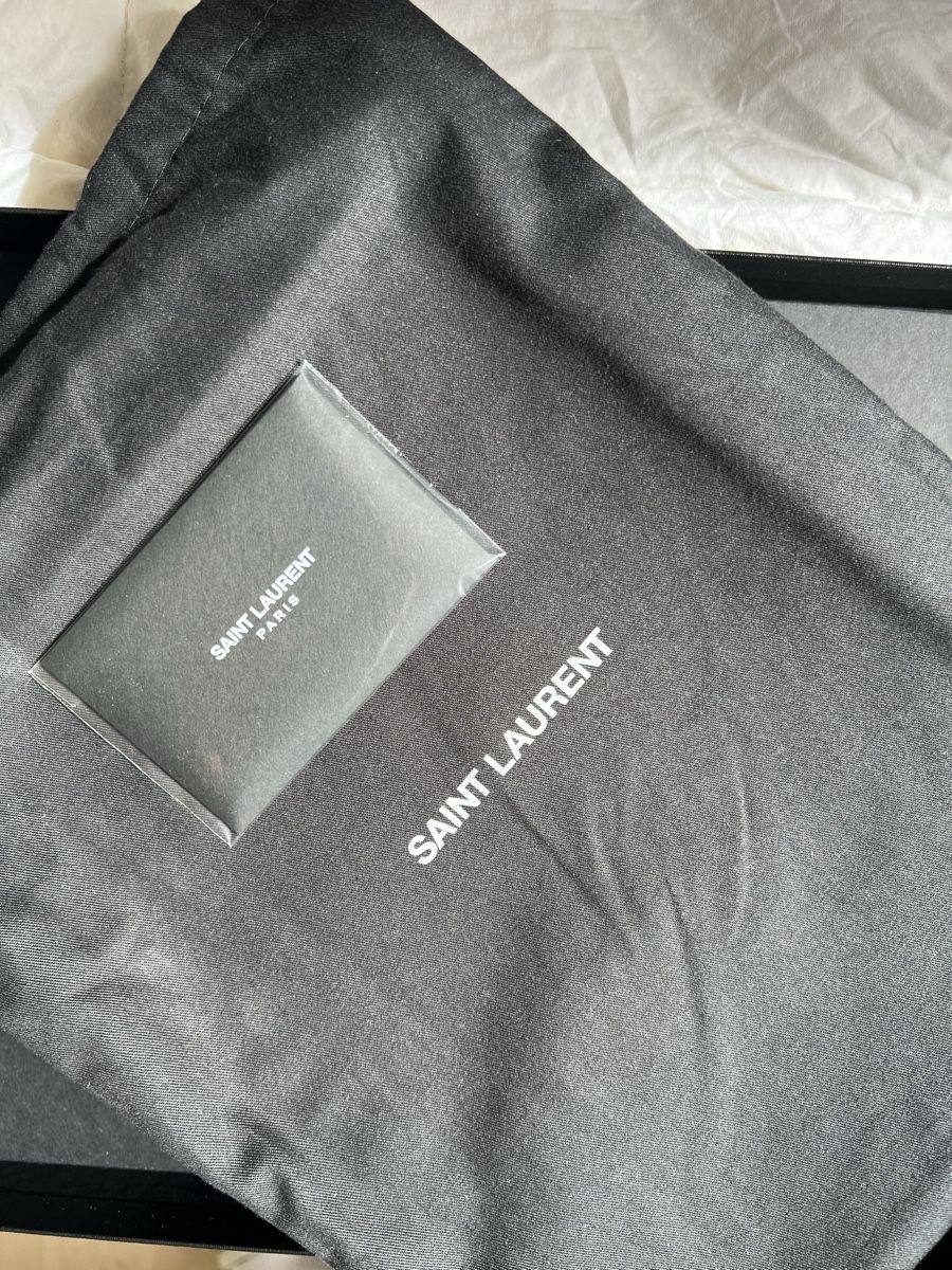 Saint Laurent Borse: Saint Laurent YSL pouchette  – Nuovo e nell'imballaggio originale da Zürich venduto da manuviq 2