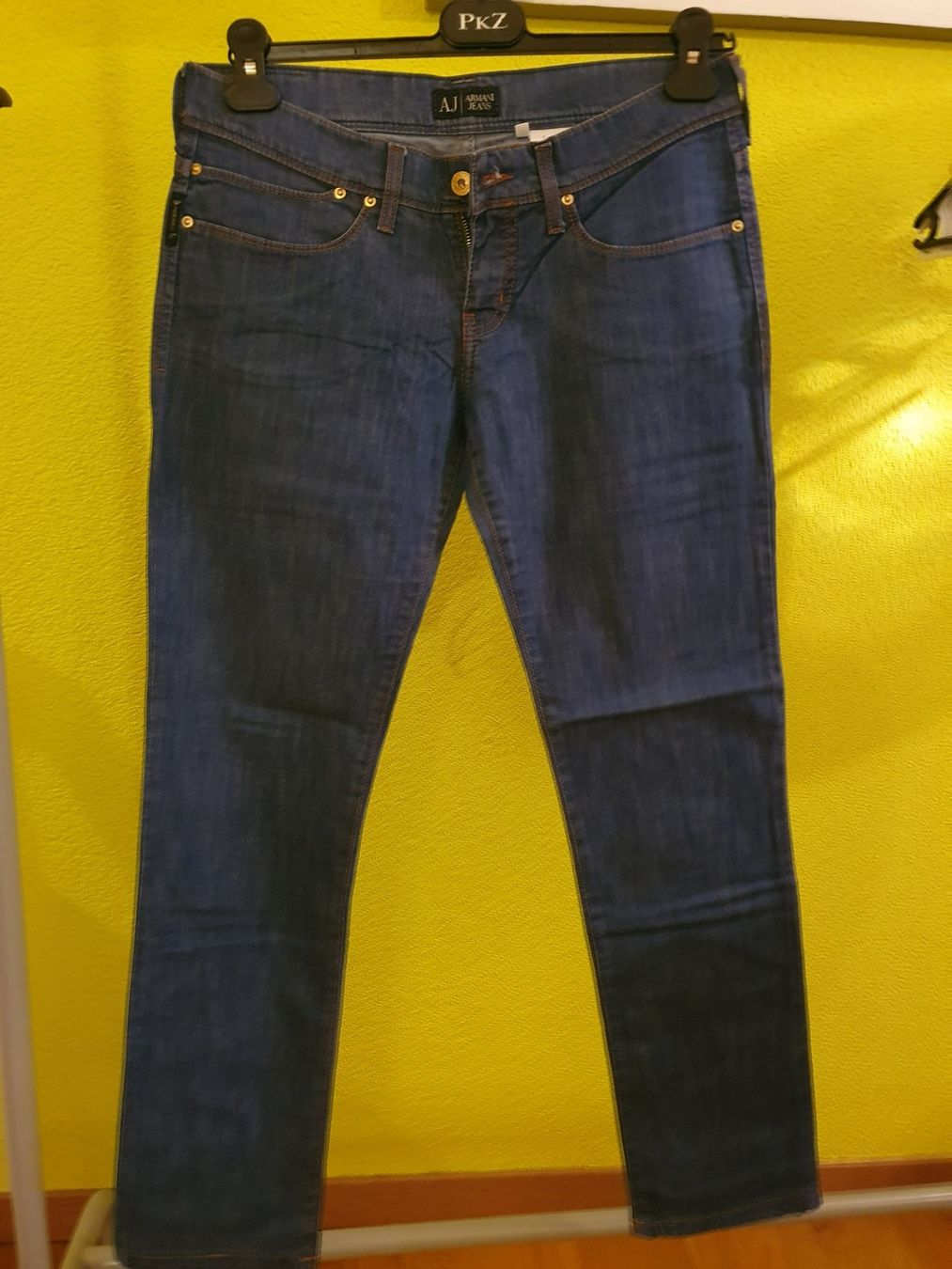 Armani Jeans: Armani Jeans (leicht) – Nuovo (secondo la descrizione) da Luzern venduto da J.Co 1